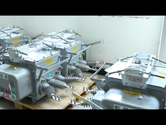 قواطع دوائر الفراغ عالية الجهد